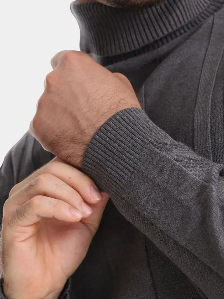 High Neck Sweater - Alder & Voss