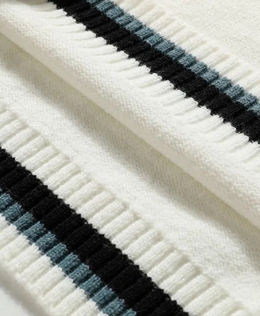 V-Neck Sweater - Alder & Voss