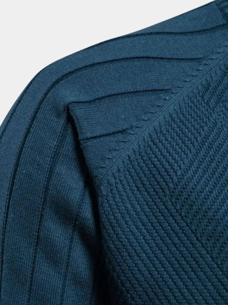 Simple Jacquard Zip Sweater - Alder & Voss