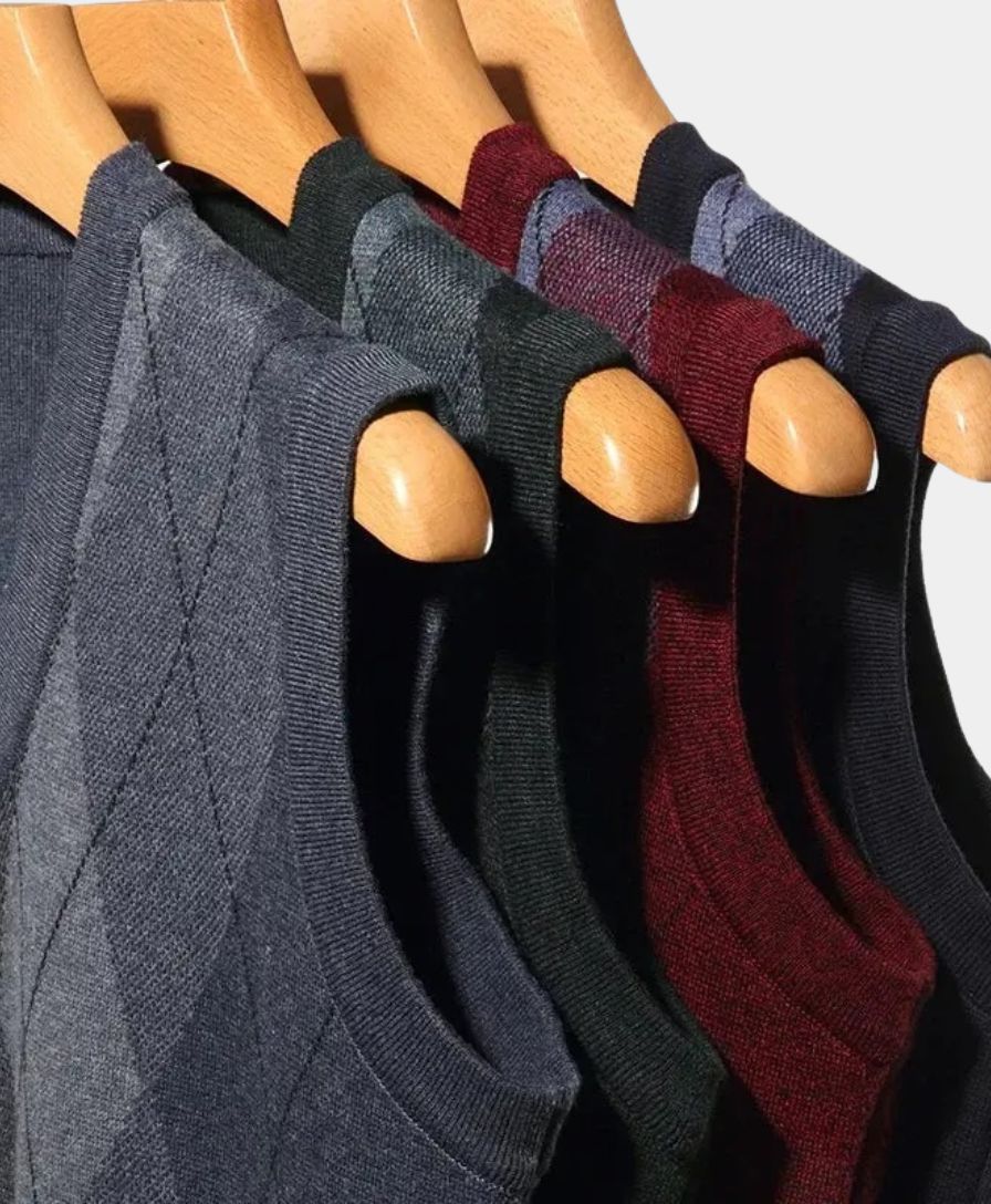 Basic Academic Sweater - Alder & Voss