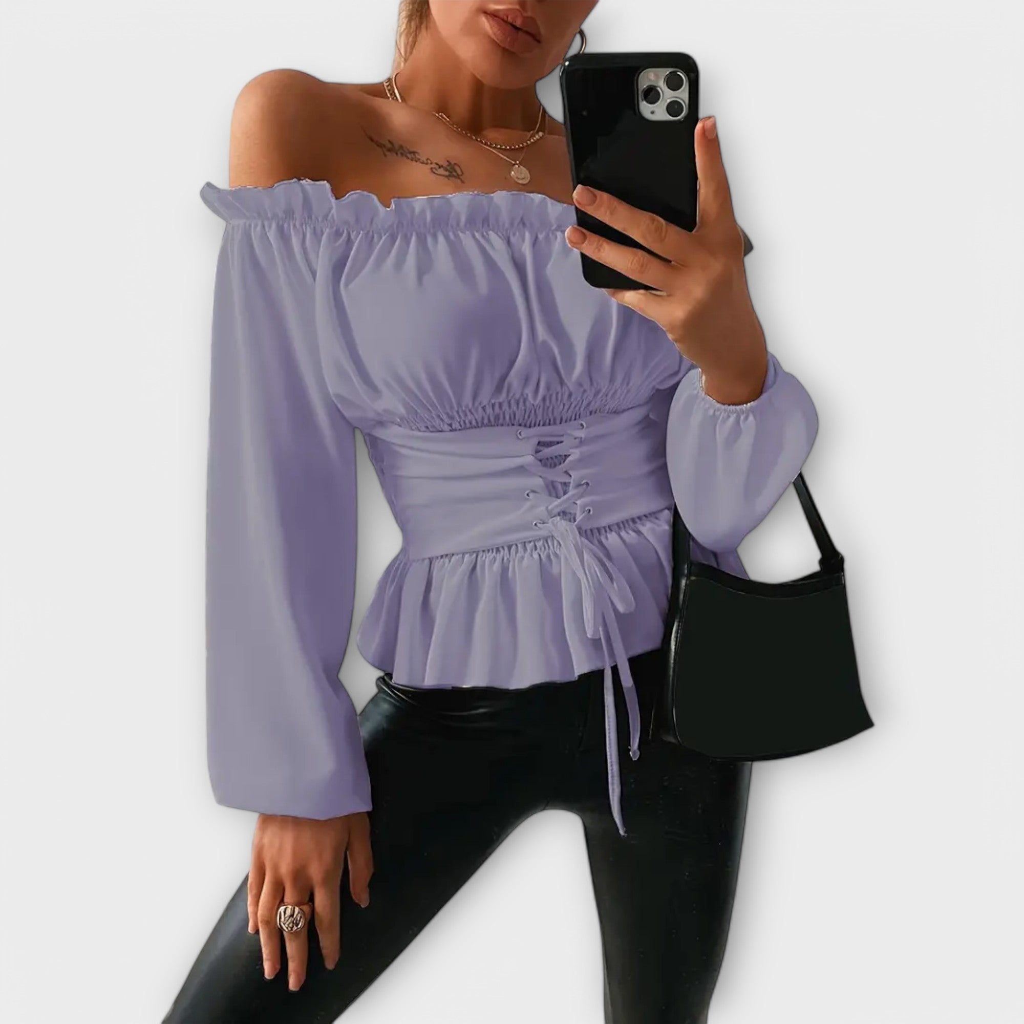 Amelia - Ruffled blouse