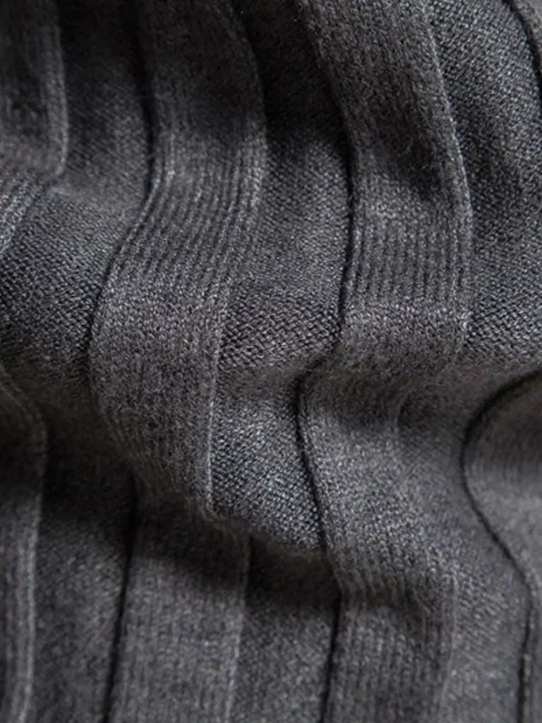 High Neck Sweater - Alder & Voss