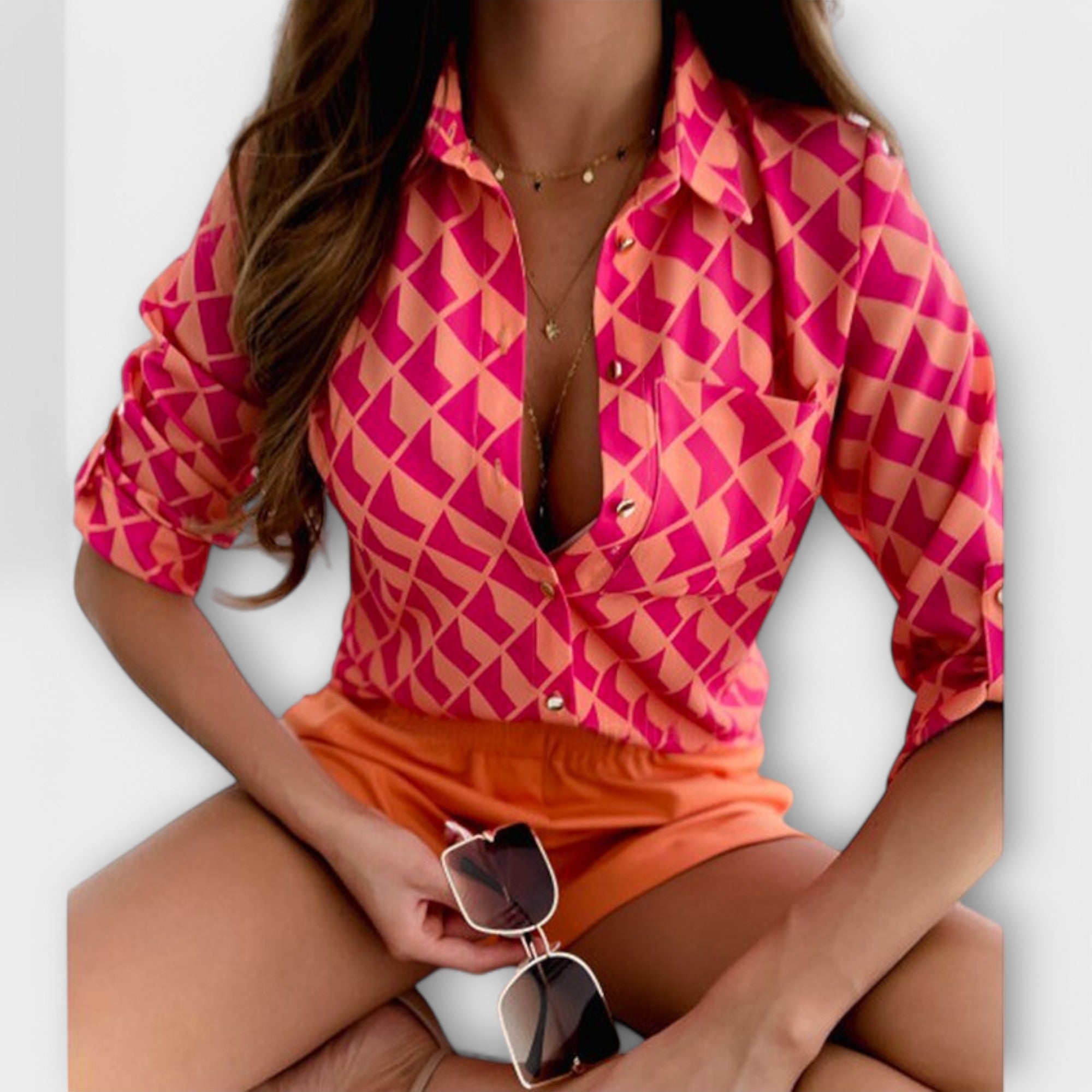 Shirt with classic collar